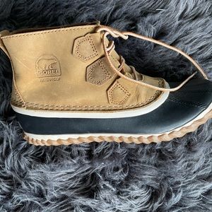 Sorel women’s bootie - never worn